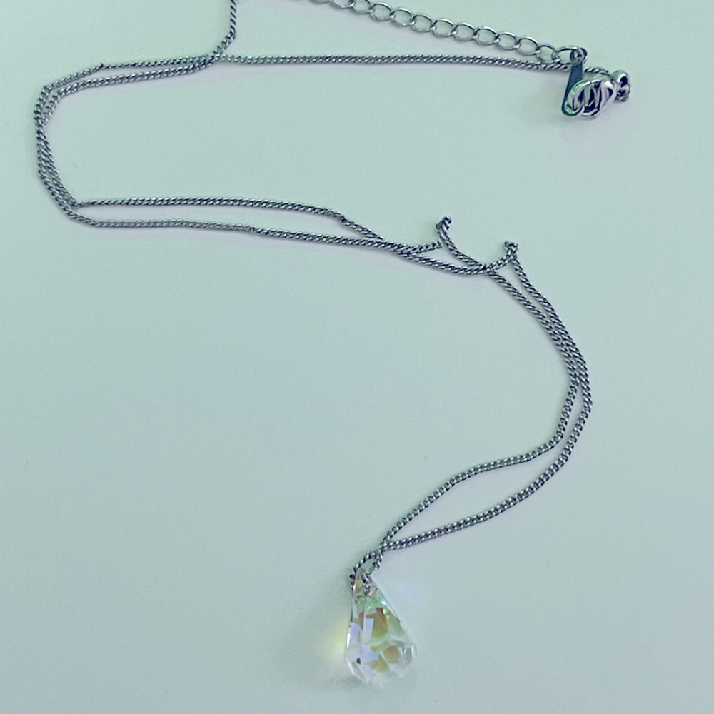 Crystal drop necklace